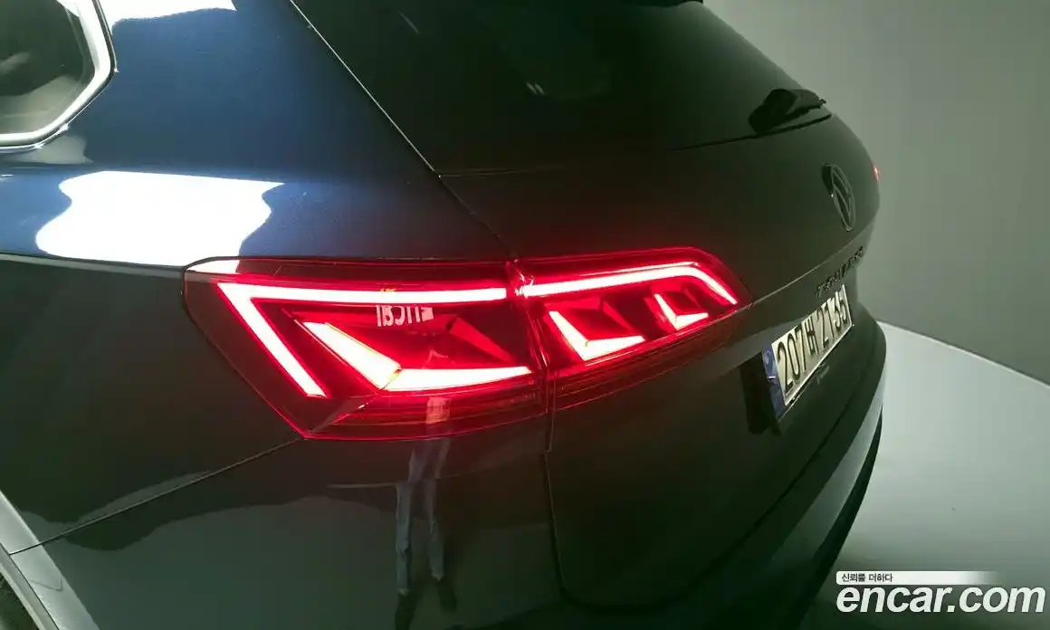 Volkswagen Touareg 2023 3.0 гидро в Москве № 1405490, фото 9