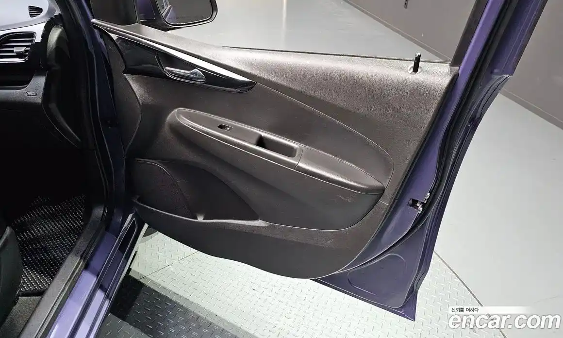 Chevrolet Spark 2016 1.0 гидро в Москве, фото 14