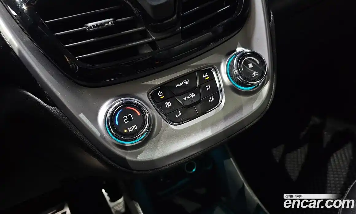 Chevrolet Spark 2016 1.0 гидро в Москве, фото 23