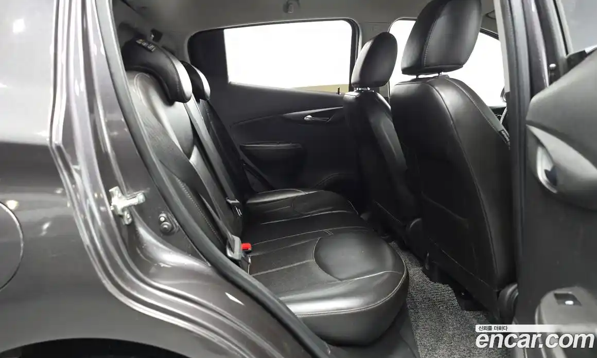 Chevrolet Spark 2015 1.0 гидро в Москве № 1420341, фото 18
