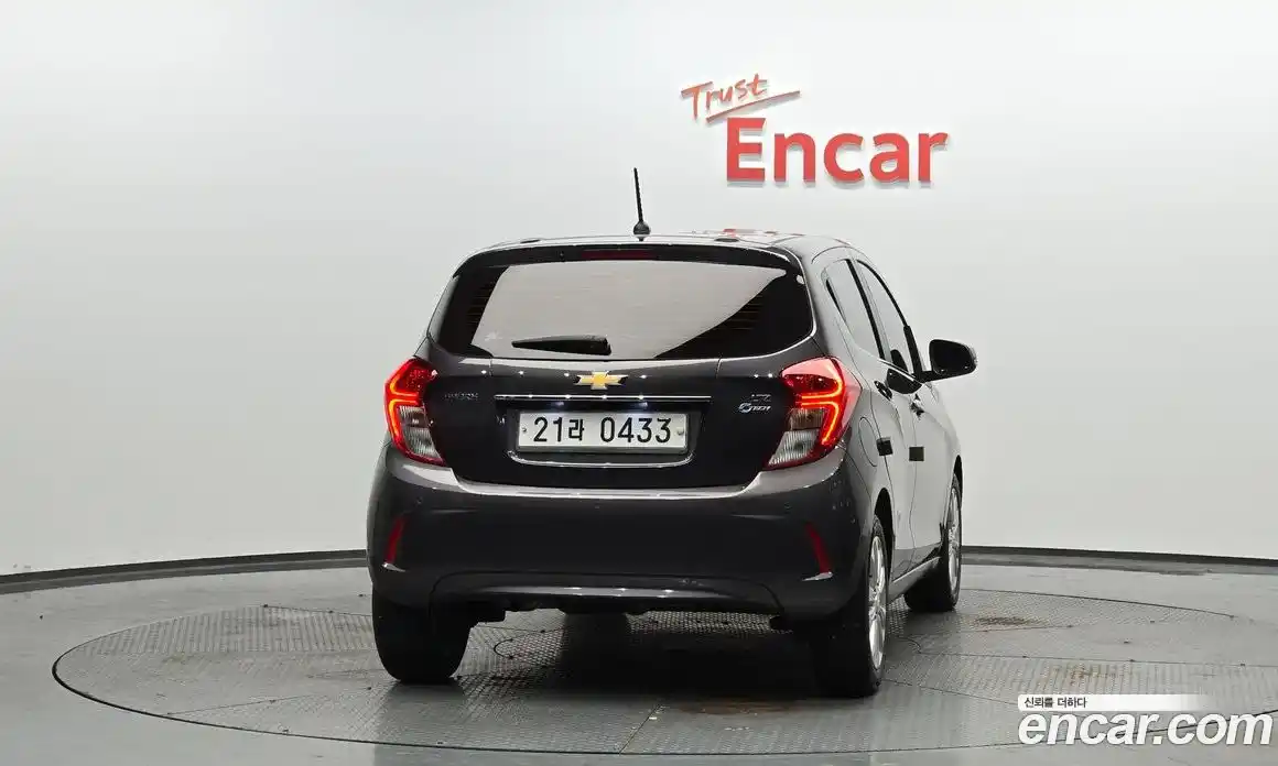 Chevrolet Spark 2015 1.0 гидро в Москве № 1420341, фото 4