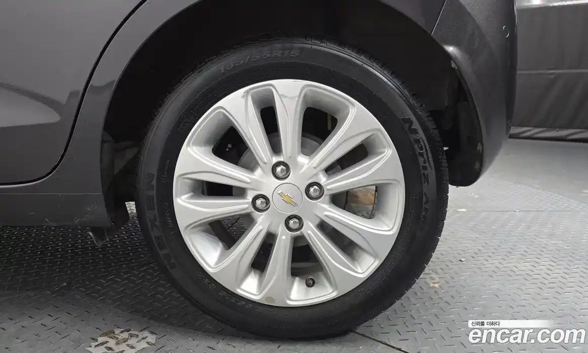 Chevrolet Spark 2015 1.0 гидро в Москве № 1420341, фото 7