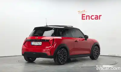 Mini Cooper 2024 2.0 гидро в Москве № 1423485, миниатюра 2