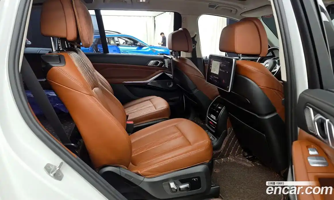 BMW X7 2020 4.4 гидро в Москве № 1538267, фото 17