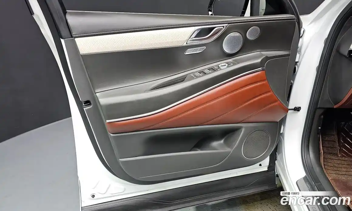 Genesis GV80 2024 2.5 гидро, фото 14