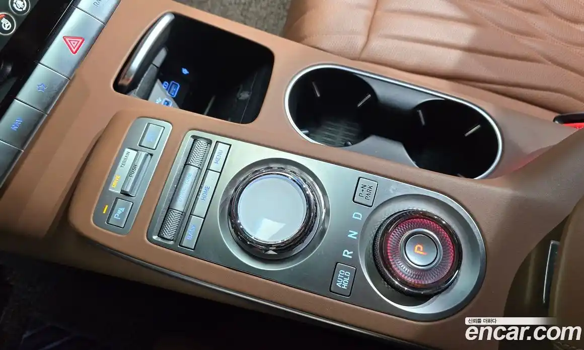Genesis GV70 2023 2.5 гидро в Москве № 1538875, фото 12
