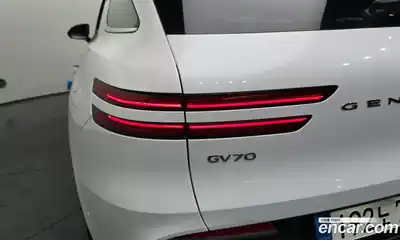 Genesis GV70 2023 2.5 гидро в Москве № 1538875, миниатюра 9