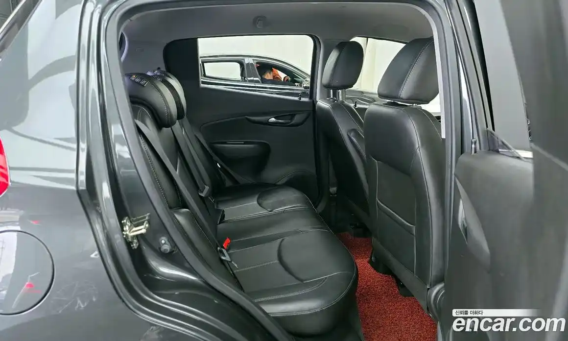 Chevrolet Spark 2016 1.0 механика в Москве, фото 28
