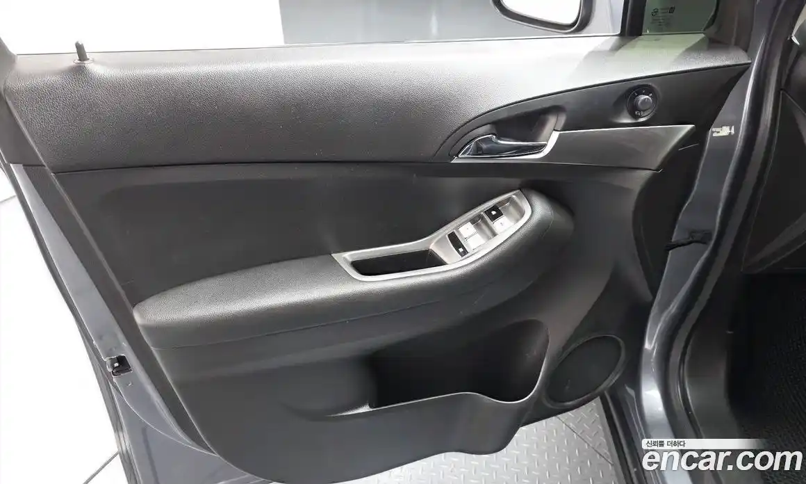 Chevrolet Orlando 2015 2.0 гидро в Москве № 1541696, фото 14