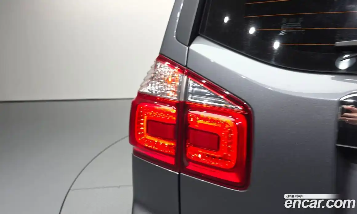 Chevrolet Orlando 2015 2.0 гидро в Москве № 1541696, фото 9