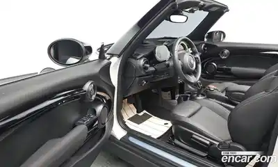 Mini Cooper Convertible 2024 1.5 гидро в Москве № 1547938, миниатюра 12