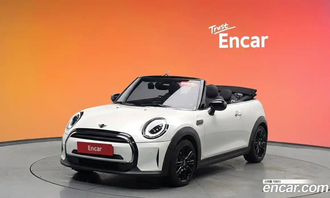 Mini Cooper Convertible 2024 1.5 гидро в Москве № 1547938, фото 32