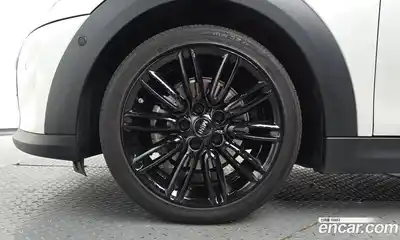 Mini Cooper Convertible 2024 1.5 гидро в Москве № 1547938, миниатюра 4