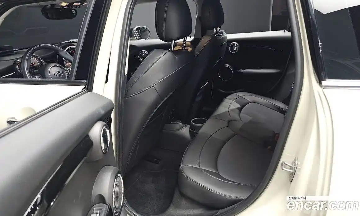 Mini Cooper 2020 1.5 гидро в Москве № 1548100, фото 21