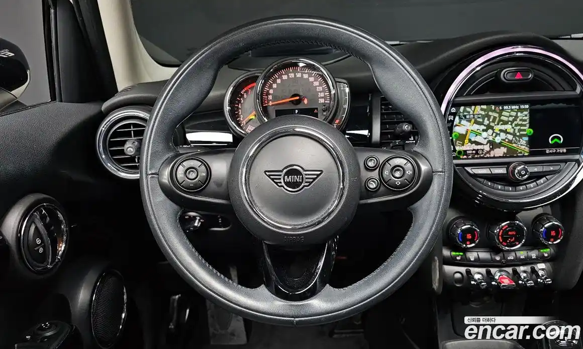 Mini Cooper 2020 1.5 гидро в Москве № 1548100, фото 22
