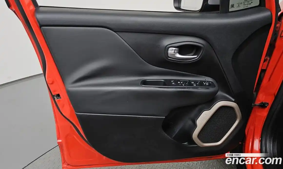 Jeep Renegade 2015 2.0 гидро в Москве № 1549775, фото 13