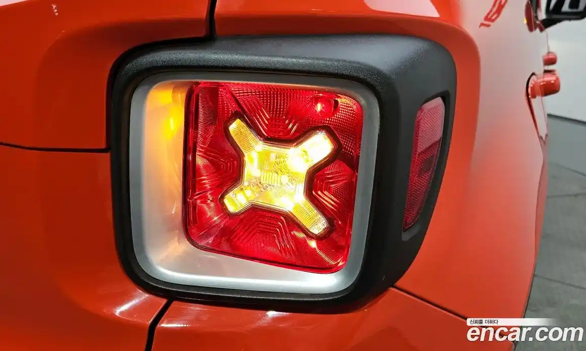 Jeep Renegade 2015 2.0 гидро в Москве № 1549775, фото 8