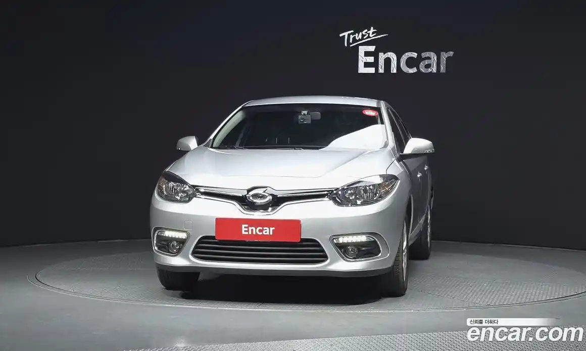 Renault SM3 2018 1.6 гидро в Москве № 1615119, фото 3