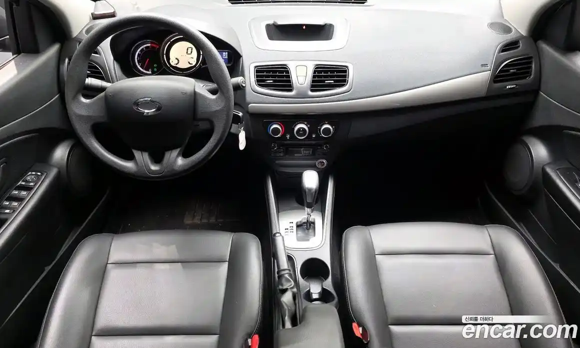 Renault SM3 2018 1.6 гидро в Москве № 1615119, фото 10