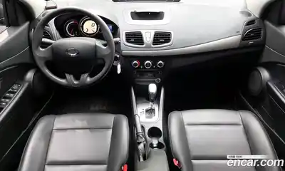 Renault SM3 2018 1.6 гидро в Москве № 1615119, миниатюра 10