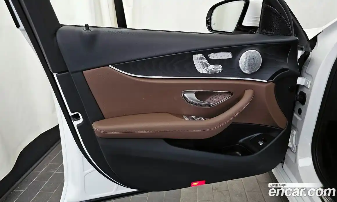 Mercedes-Benz E-Class 2020 2.0 гидро в Москве № 1617105, фото 14