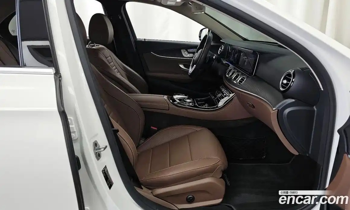 Mercedes-Benz E-Class 2020 2.0 гидро в Москве № 1617105, фото 17