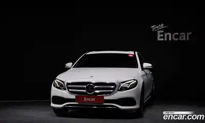 Mercedes-Benz E-Class 2020 2.0 гидро в Москве № 1617105, миниатюра 3