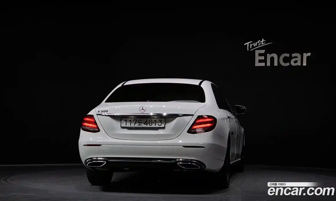 Mercedes-Benz E-Class 2020 2.0 гидро в Москве № 1617105, фото 4