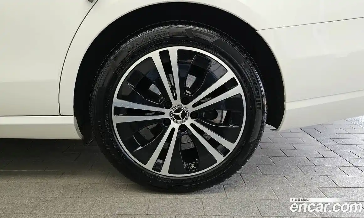 Mercedes-Benz E-Class 2020 2.0 гидро в Москве № 1617105, фото 7