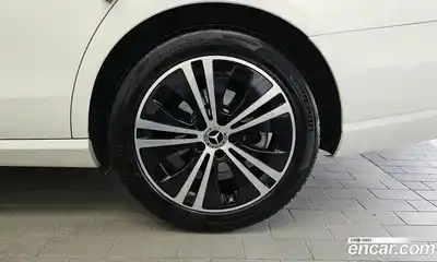 Mercedes-Benz E-Class 2020 2.0 гидро в Москве № 1617105, миниатюра 7