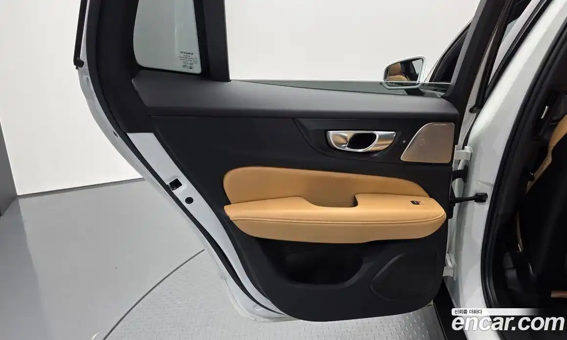 Volvo V60 2023 2.0 гидро в Москве № 1618495, фото 15