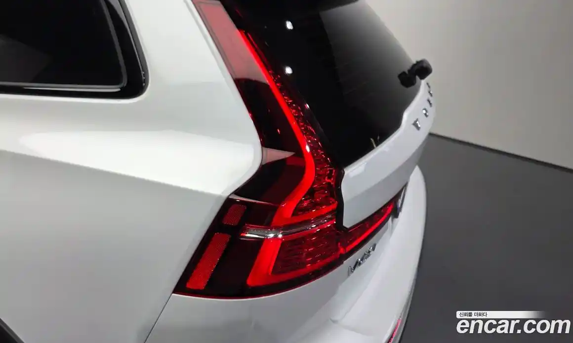 Volvo V60 2023 2.0 гидро в Москве № 1618495, фото 9