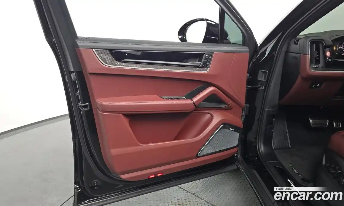 Porsche Cayenne 2025 3.0 гидро в Москве № 1618869, фото 32