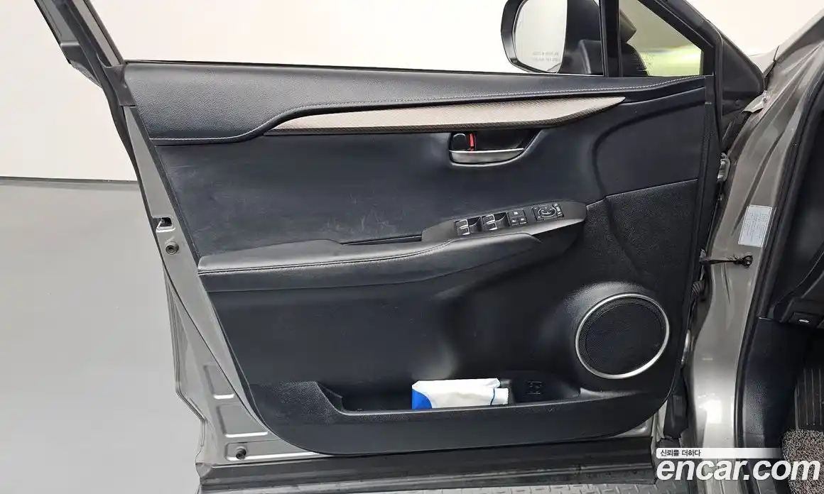 Lexus NX 2018 2.5 гидро в Москве № 1622832, фото 14
