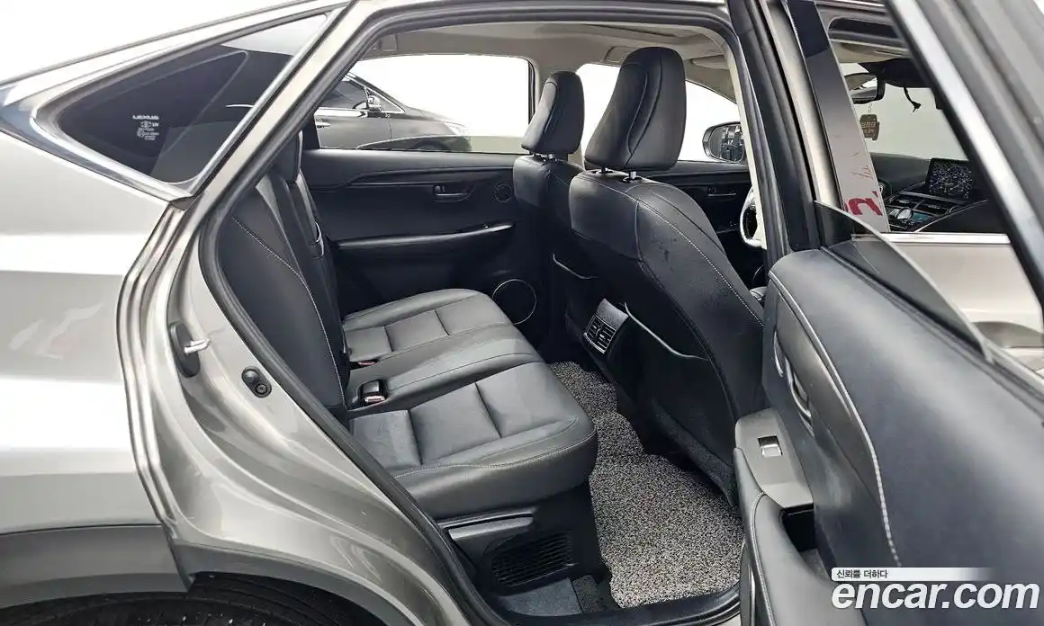 Lexus NX 2018 2.5 гидро в Москве № 1622832, фото 16