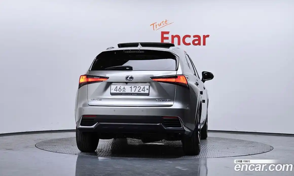 Lexus NX 2018 2.5 гидро в Москве № 1622832, фото 4