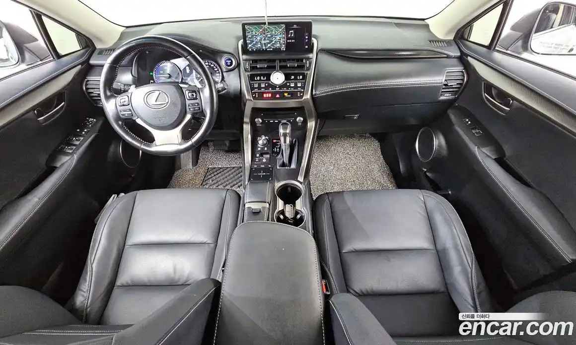 Lexus NX 2018 2.5 гидро в Москве № 1622832, фото 10