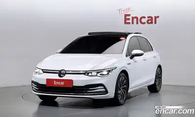 Volkswagen Golf, 2022