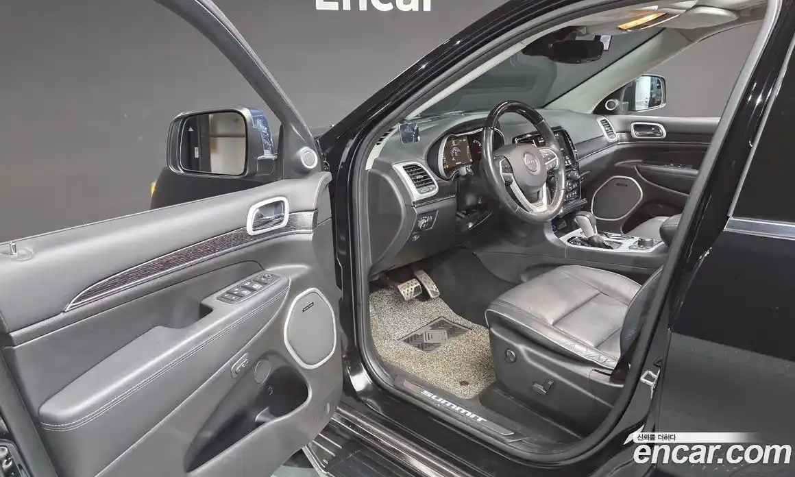 Jeep Cherokee 2019 3.6 гидро в Москве № 1624114, фото 13