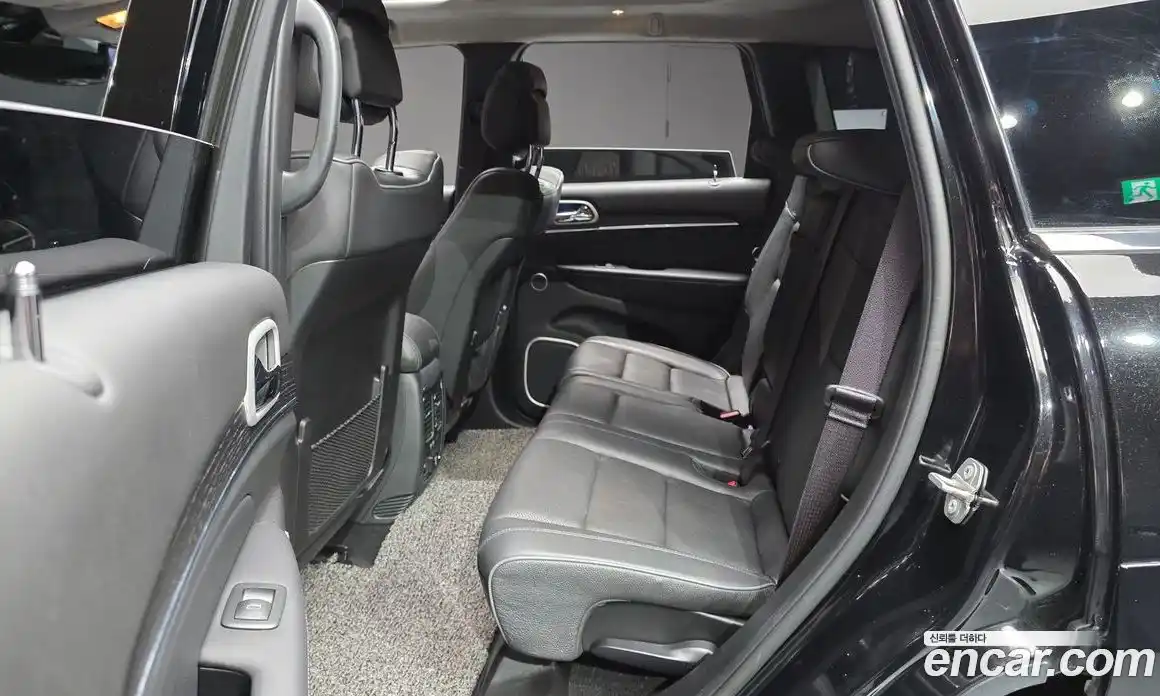 Jeep Cherokee 2019 3.6 гидро в Москве № 1624114, фото 18