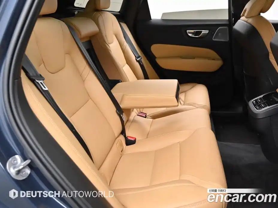 Volvo XC60 2023 2.0 гидро в Москве № 164299, фото 12