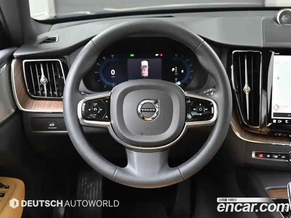 Volvo XC60 2023 2.0 гидро в Москве № 164299, фото 13