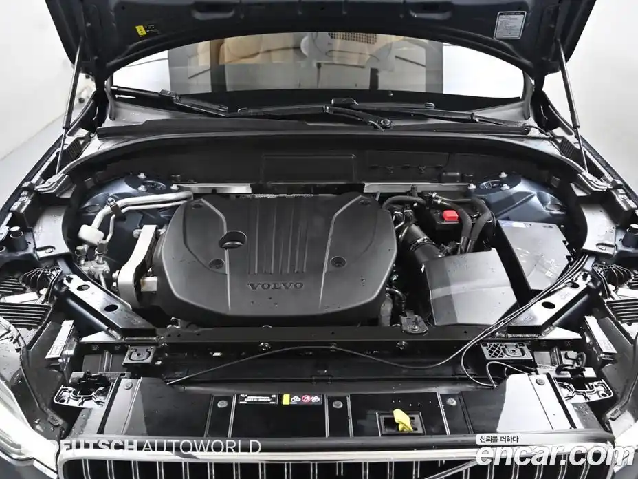 Volvo XC60 2023 2.0 гидро в Москве № 164299, фото 6