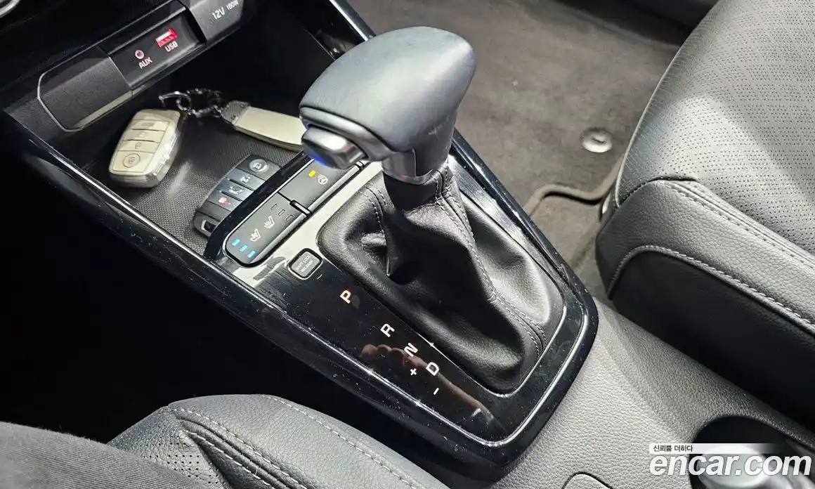 Kia Stonic 2019 1.4 гидро в Москве № 1684959, фото 12