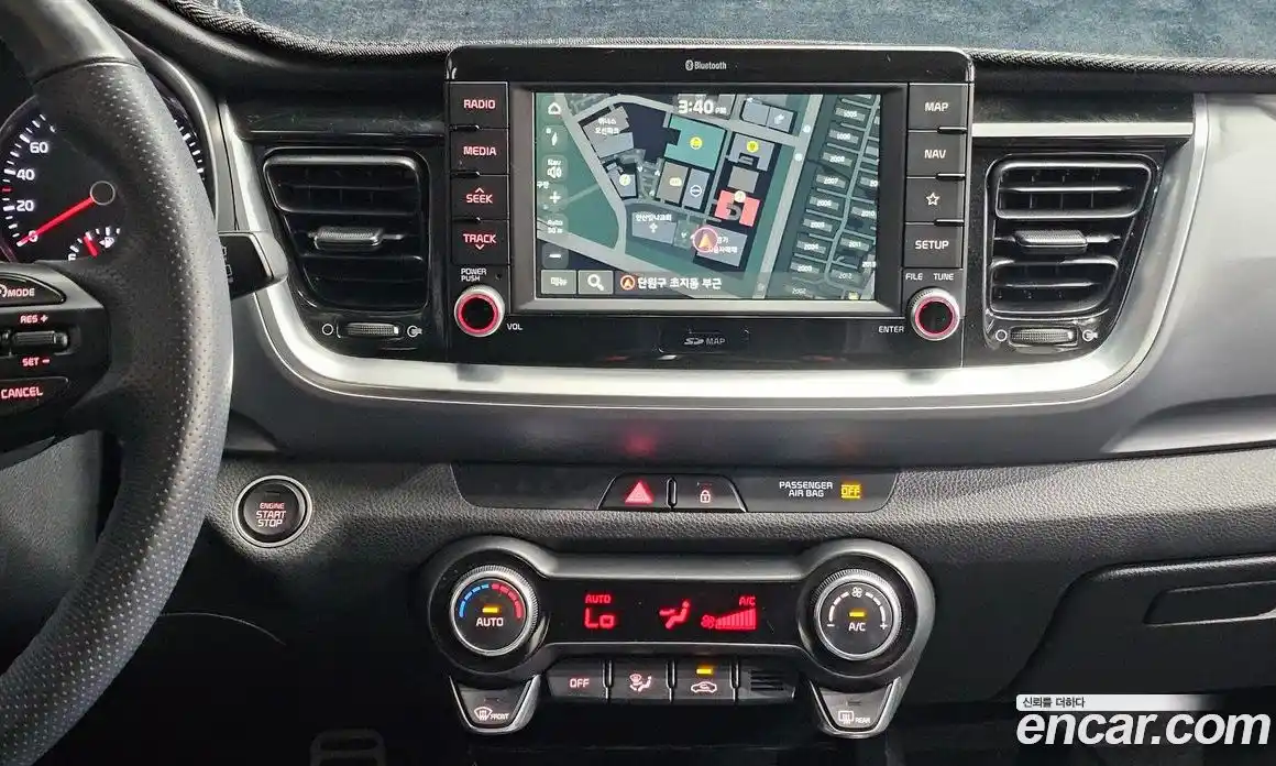 Kia Stonic 2019 1.4 гидро в Москве № 1684959, фото 26