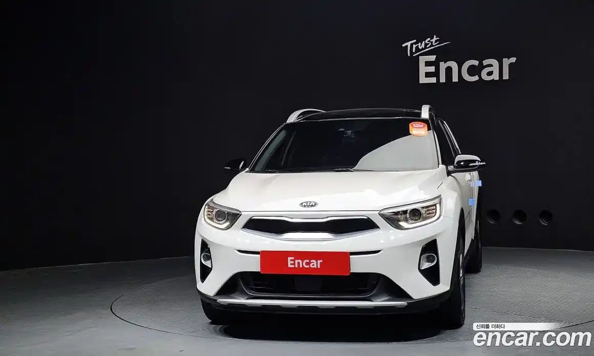 Kia Stonic 2019 1.4 гидро в Москве № 1684959, фото 3