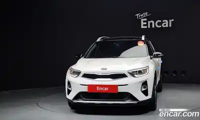 Kia Stonic 2019 1.4 гидро в Москве № 1684959, миниатюра 3