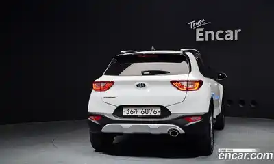Kia Stonic 2019 1.4 гидро в Москве № 1684959, миниатюра 4