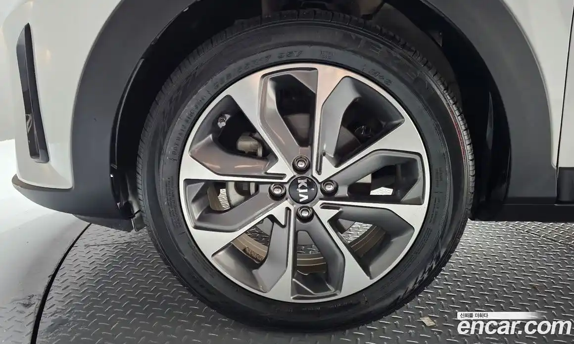 Kia Stonic 2019 1.4 гидро в Москве № 1684959, фото 5