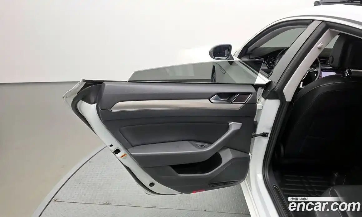 Volkswagen Arteon 2019 2.0 гидро в Москве № 1693289, фото 15